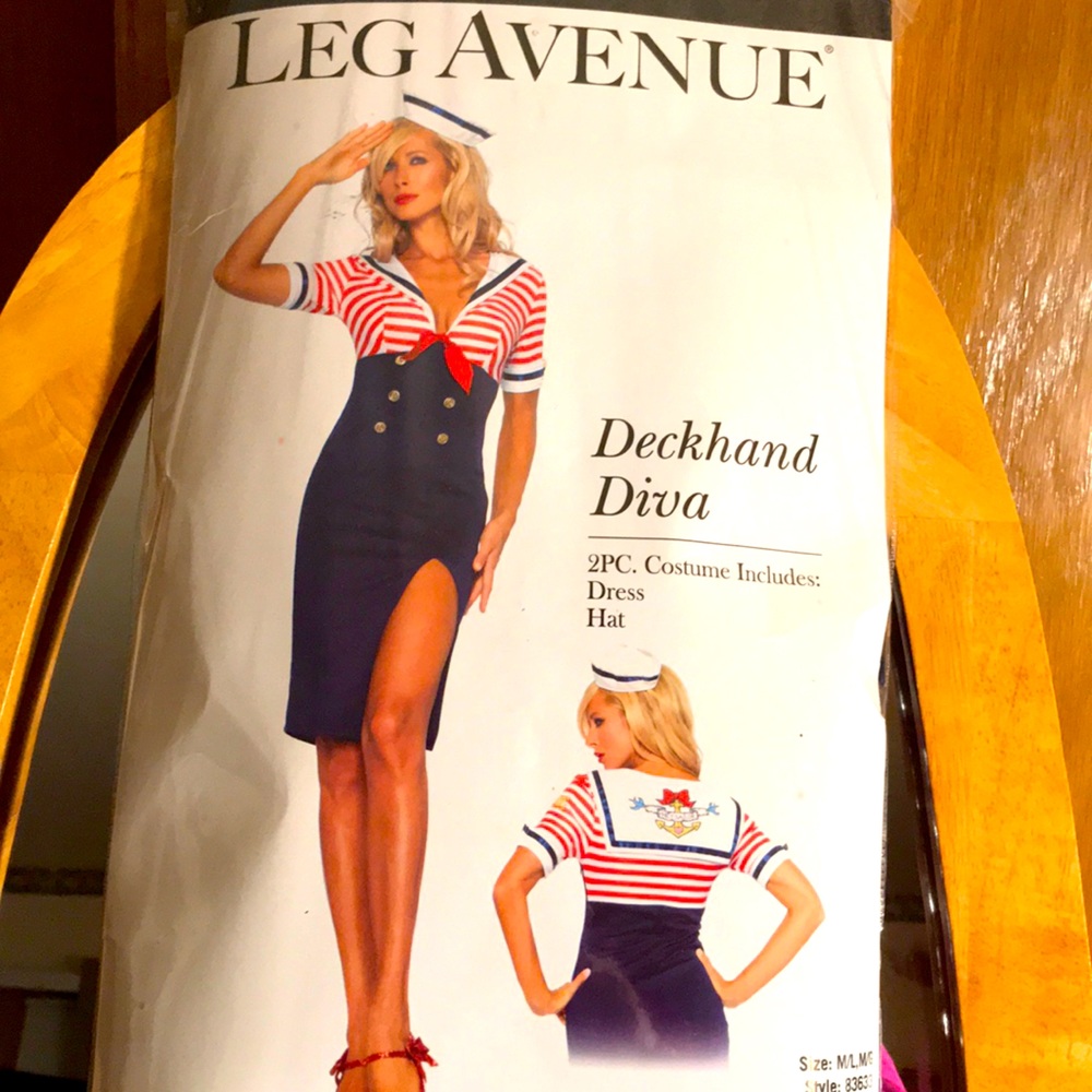 Leg Avenue Deckhand Diva costume